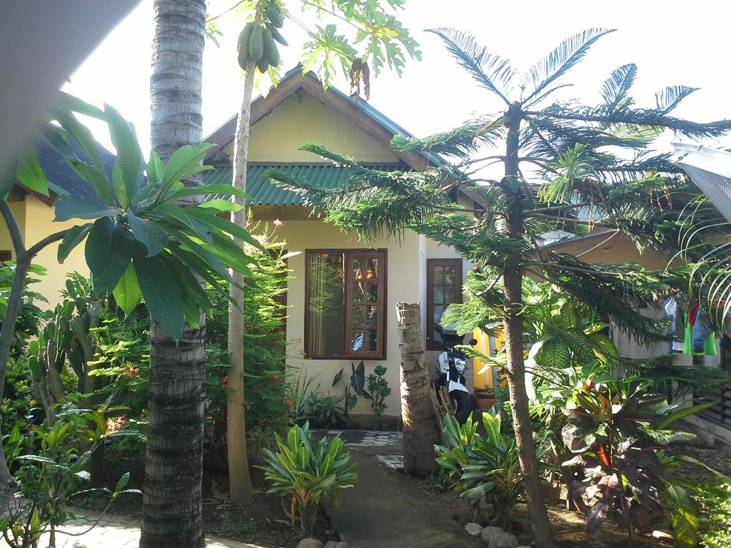 Arnel Bungalows Сенггиги Экстерьер фото